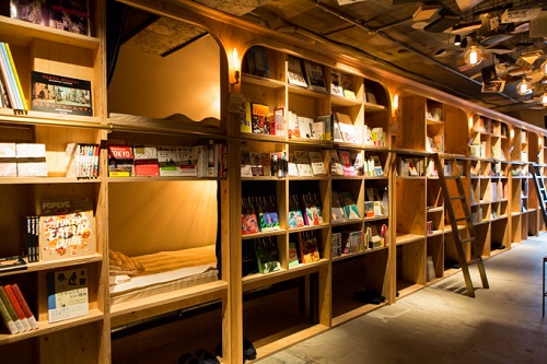 отель в Токио Book and Bed