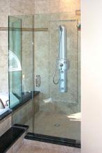 Стеклянная душевая кабина