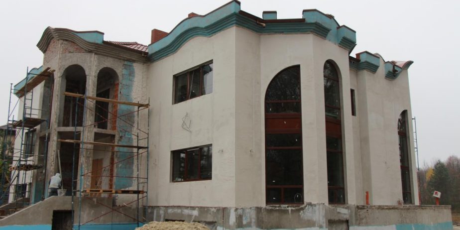 фасад в Park House