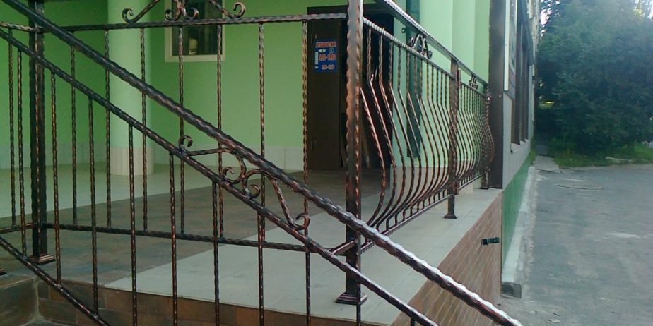 Наша работа – Перила металлические.