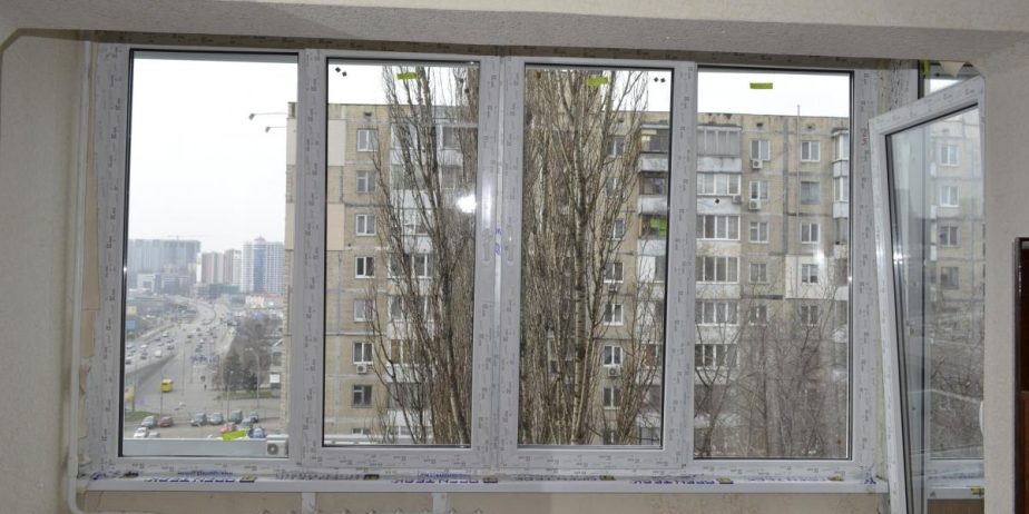  Прфильная система “КВЕ Баланс” 70мм 3 камерній, фурнитура Winkhaus.