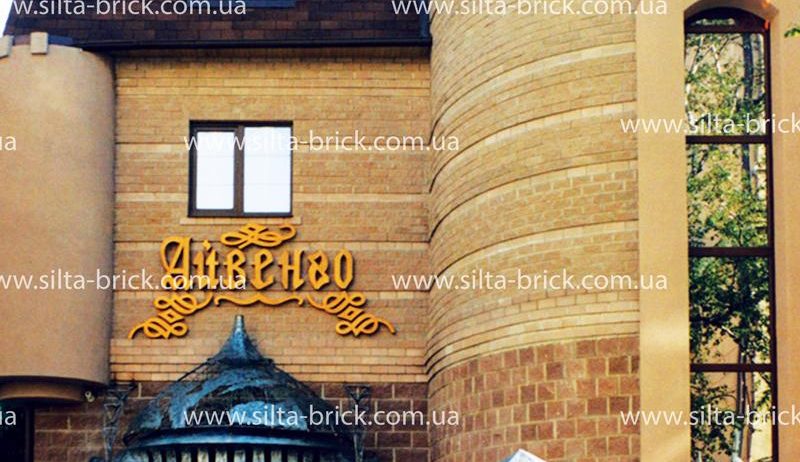 Облицовка фасада декоративным кирпичом
