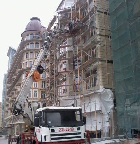 Аренда локтевой автовышки Киев