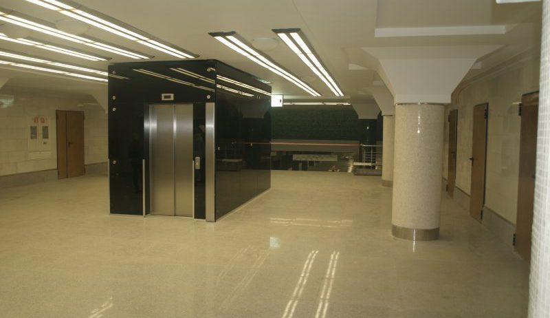 Установка лифтов и остекления от ст.м.Демеевская до ст.м.Теремки