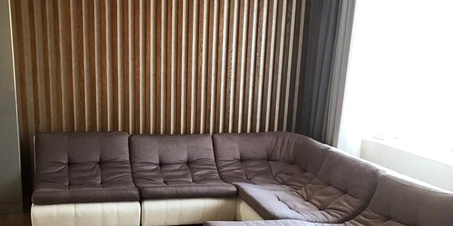 Рейка ясень в интерьере монтаж Киев