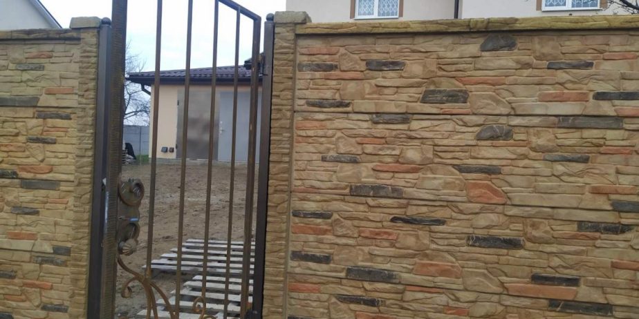 Установка двухсторонних еврозаборов под ключ в Запорожье