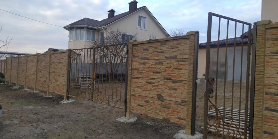 Установка двухсторонних еврозаборов под ключ в Запорожье