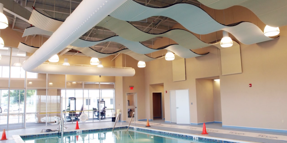 Система вентиляции, текстильные воздуховоды FabricAir в бассеинах