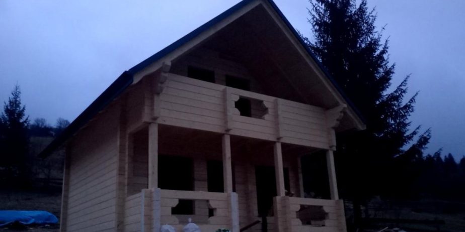 Дом с профильованого бруса