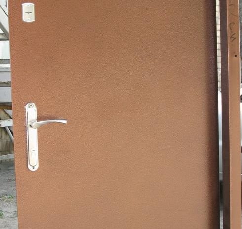 Бронированные Входные Двери украинского производства МЕТ/МДФ