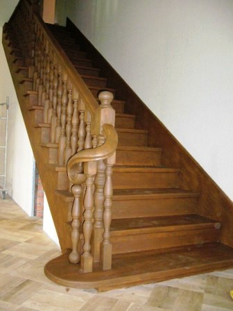 Лестницы дубовые , ясень, береза , сосна