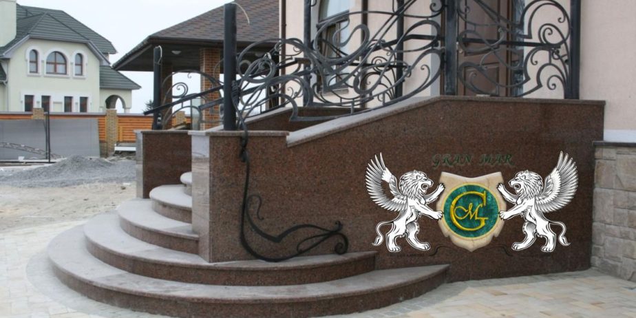 Сходи гранітні