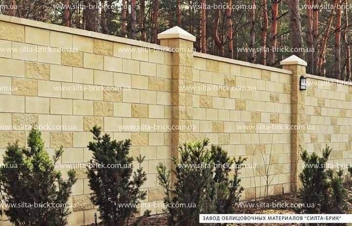 Полублок декоративный угловой полнотелый (заборный) «Силта-Брик»