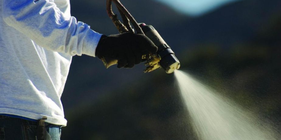 Утепление пенополиуретаном напыляемым жестким BASF, Германия