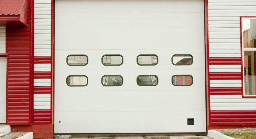 Ворота промышленные секционные Алютех