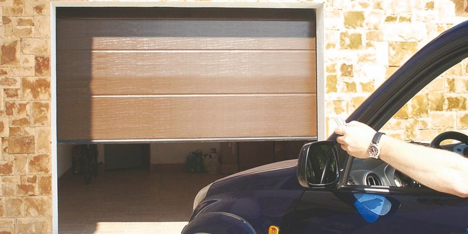 Автоматические гаражные ворота Алютех