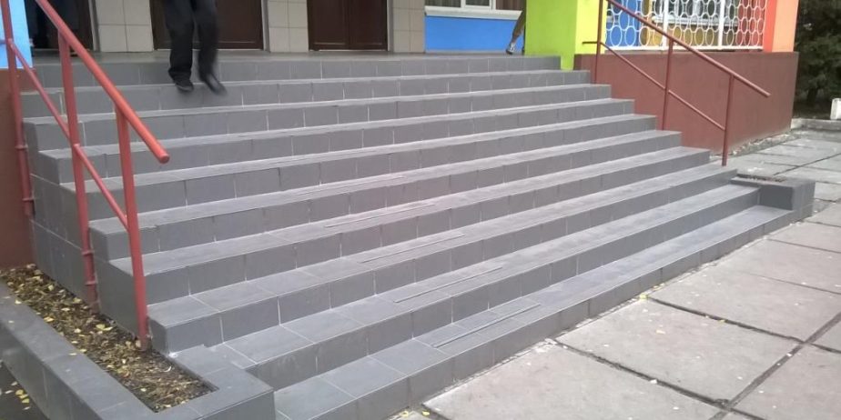 Антискользящие резиновые ступени (накладки)