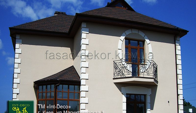 Отделка фасада дома, фасадный декор от производителя