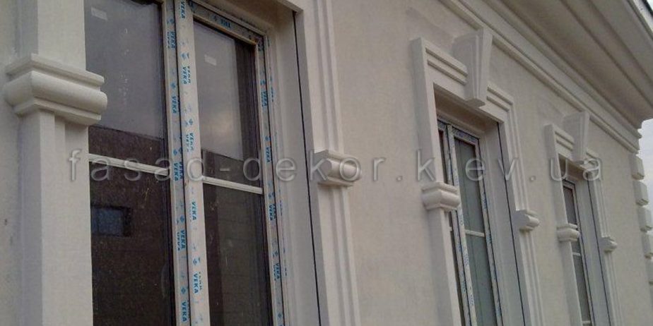 Фасадные карнизы из пенопласта