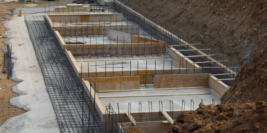 Возведение монолитных бетонных и железнобетонных конструкций