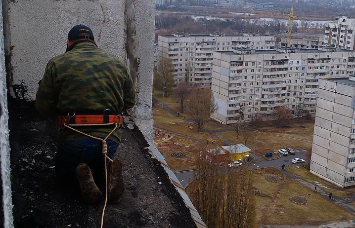 Ремонт крыши балконов