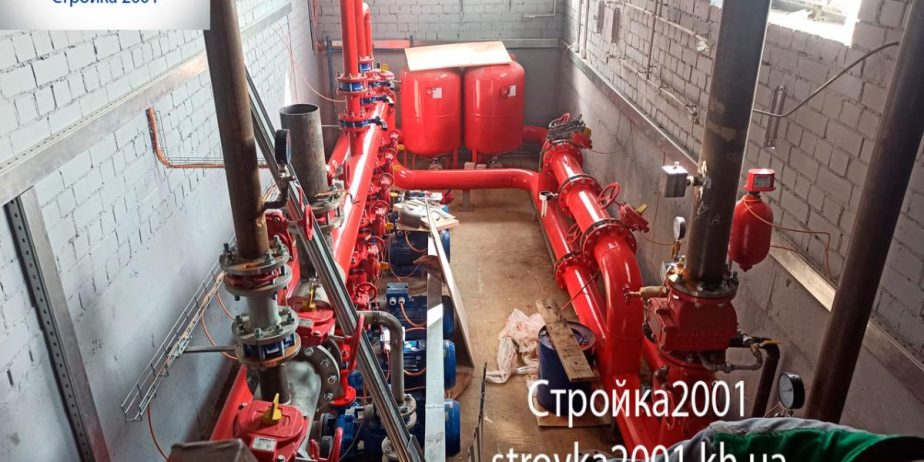 Монтаж отопления и водопровода в административном здании