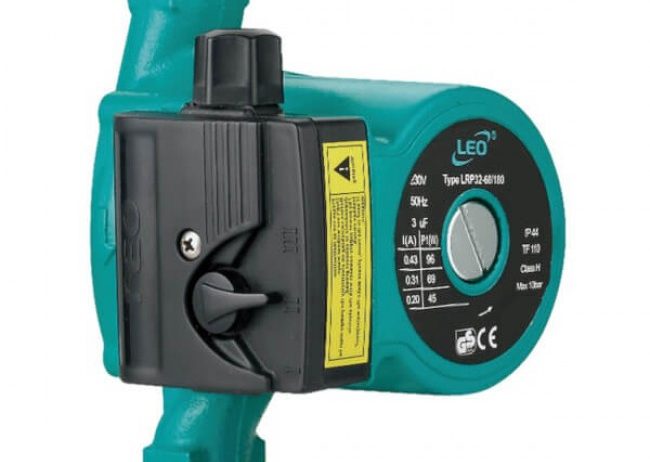 Циркуляционный насос LEO (Aquatica) 774451 200 Вт, 8 м, Qmax 120 л/мин, 180 мм, гайки