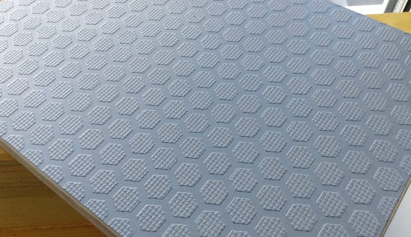 Фанера 30х1250х2500 М/W Riga Heksa+ (silver grey 220)