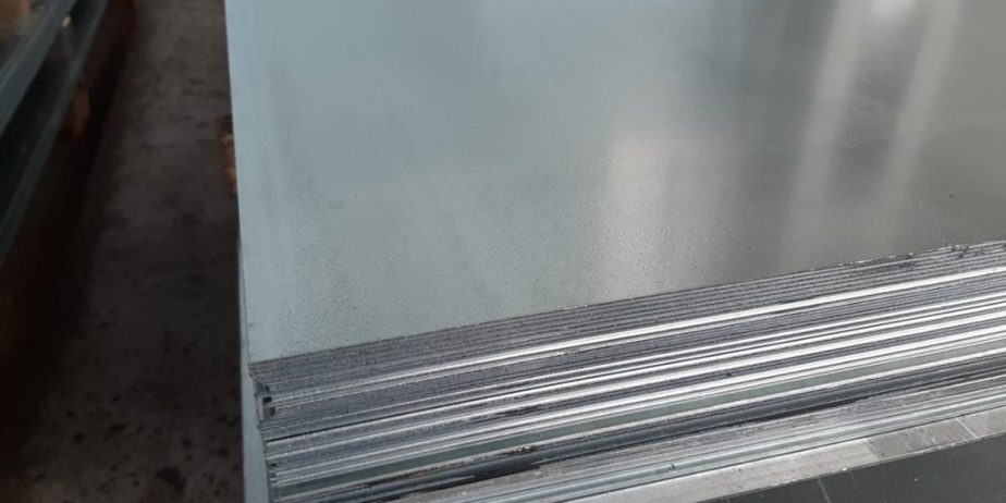 Лист нержавеющий 430 0,8 (1,5х3,0) 4N+PVC