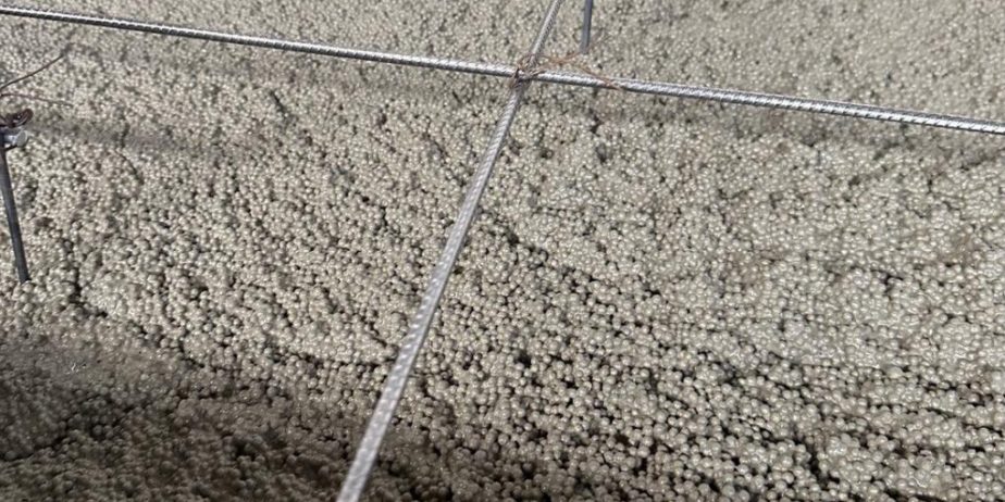 Товарний полістиролбетон.Формування ухилів на плоскій покрівлі. Стяжка