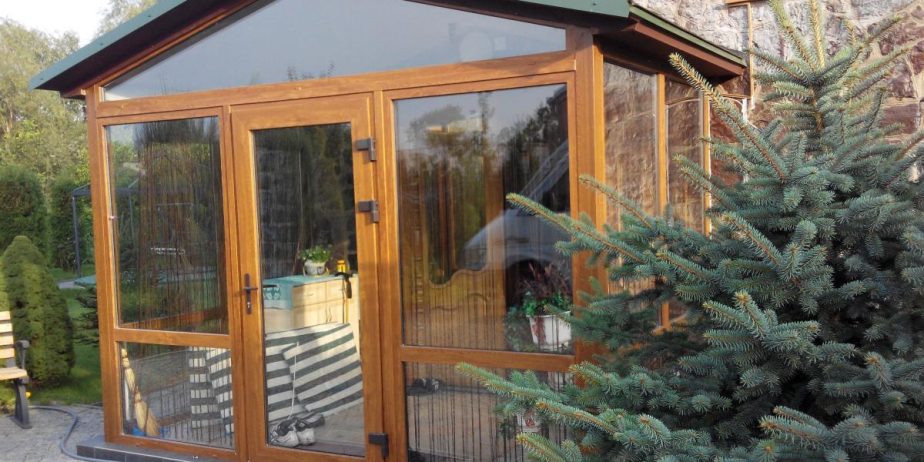 Двері вхідні Rehau