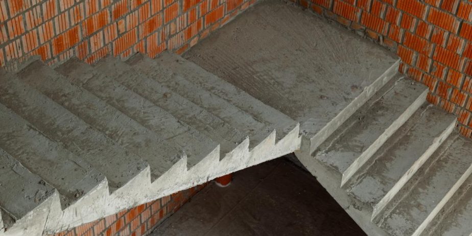 Бетонирование заливка лестницы Киев