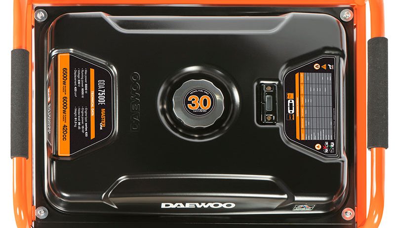 Надійний генератор на бензині Daewoo GDA 7500 E з доставкою